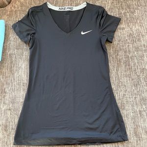 Nike pro fit top